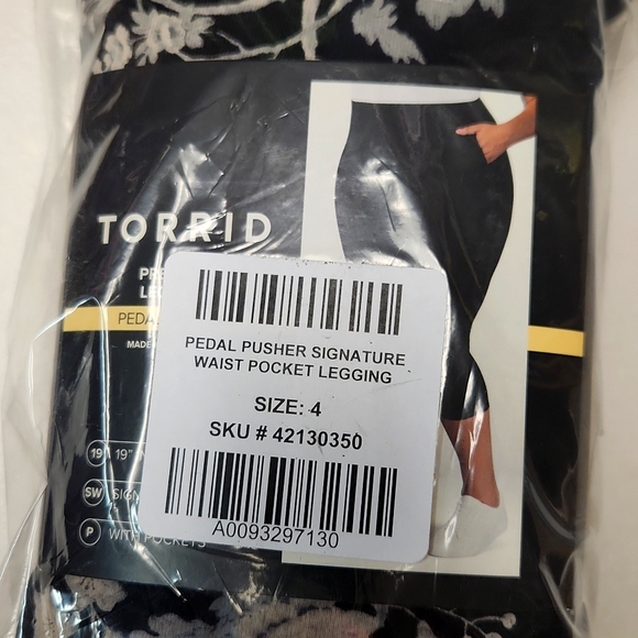 ❤️NWT VINTAGE TORRID POCKETS LEGGING - FLORAL PRINT - PEDAL PUSHER - PLUS SIZE - Picture 9 of 11